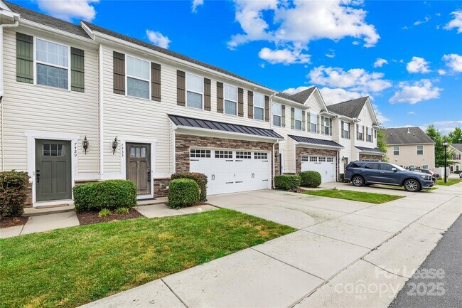 Foto del edificio - 7433 White Elm Ln