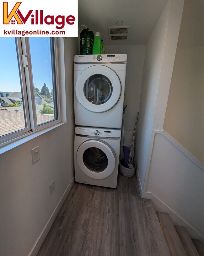 Foto del edificio - Private room with private en-suite bathroo...