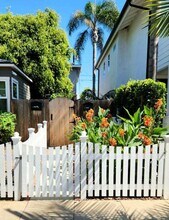 Building Photo - 4742.5 Lotus St
