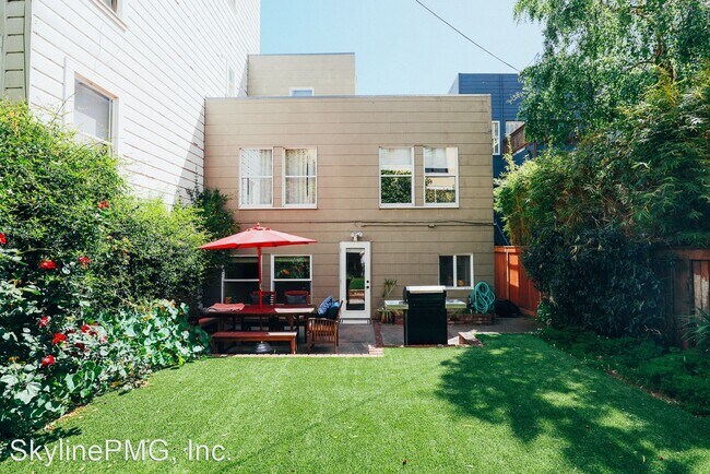Building Photo - 2 br, 1 bath House - 3023 Baker Street