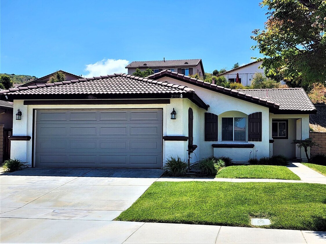 Primary Photo - Beautiful Single Story Home, McVicker Cany...