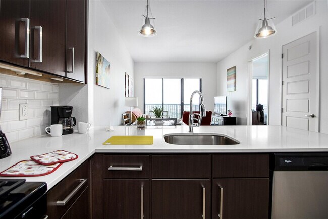 Foto del edificio - 1905 Holcombe Blvd