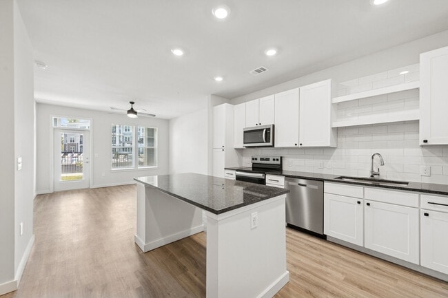 Interior Photo - Ascend Brightleaf Apartments