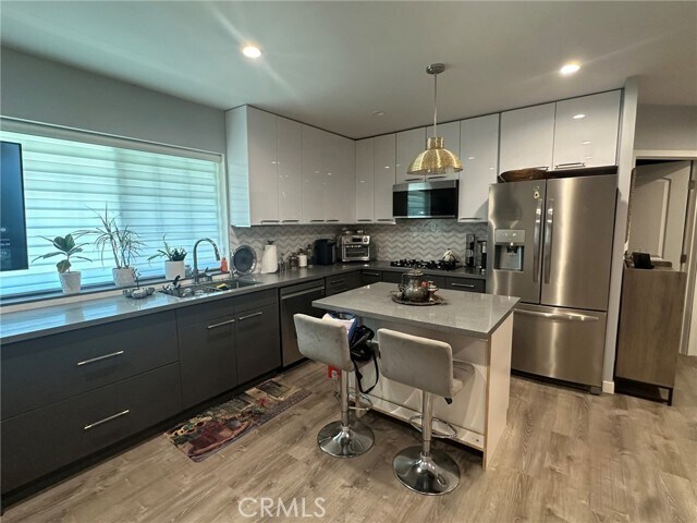 Primary Photo - 12990 Halford St