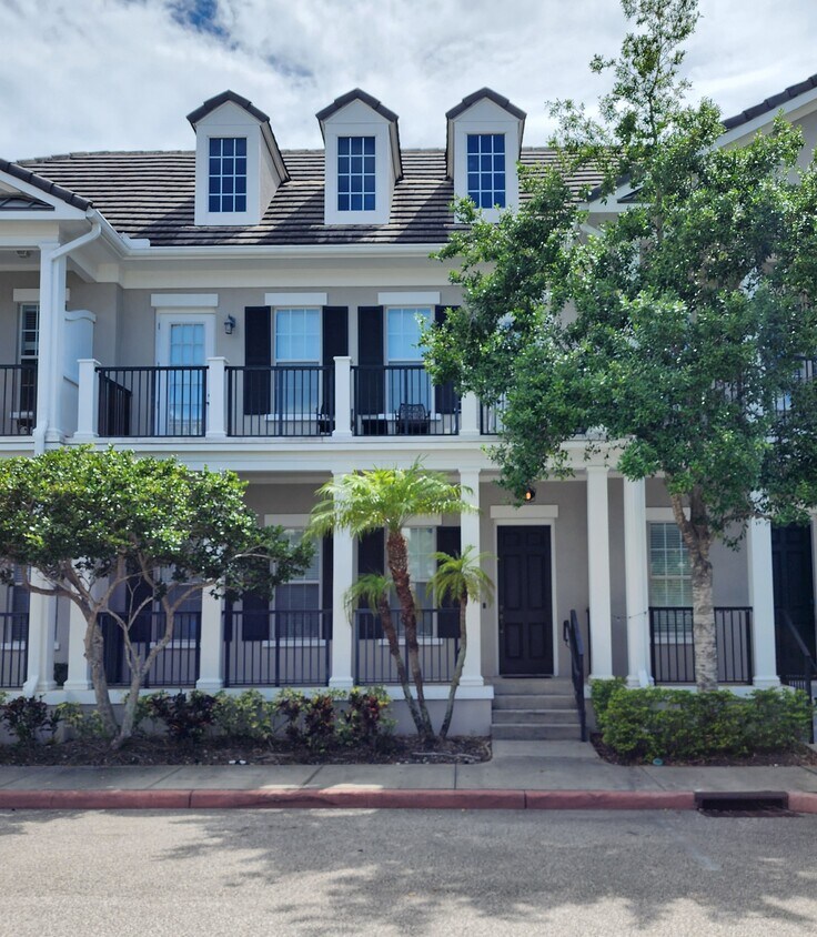Foto principal - 110 Commonwealth Ct N