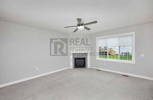 Building Photo - 9654 Turnpoint Dr