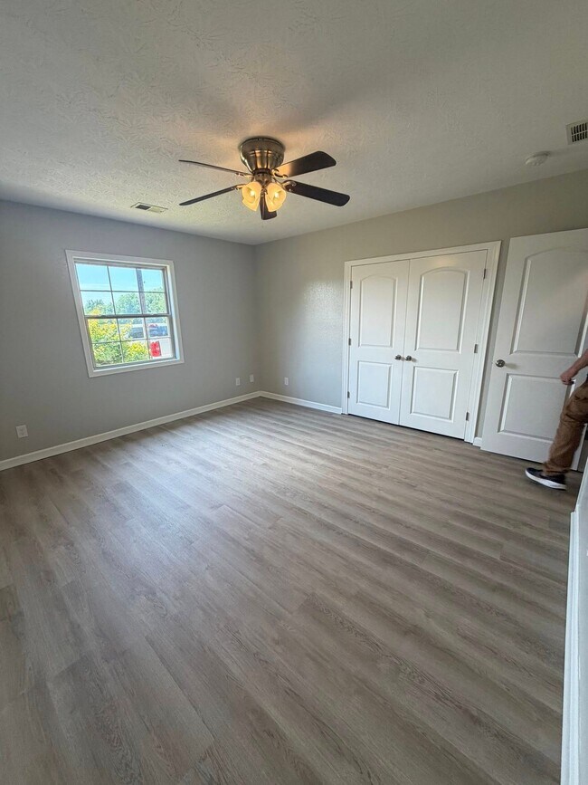 Foto del edificio - 515 E Brookelynn Ct