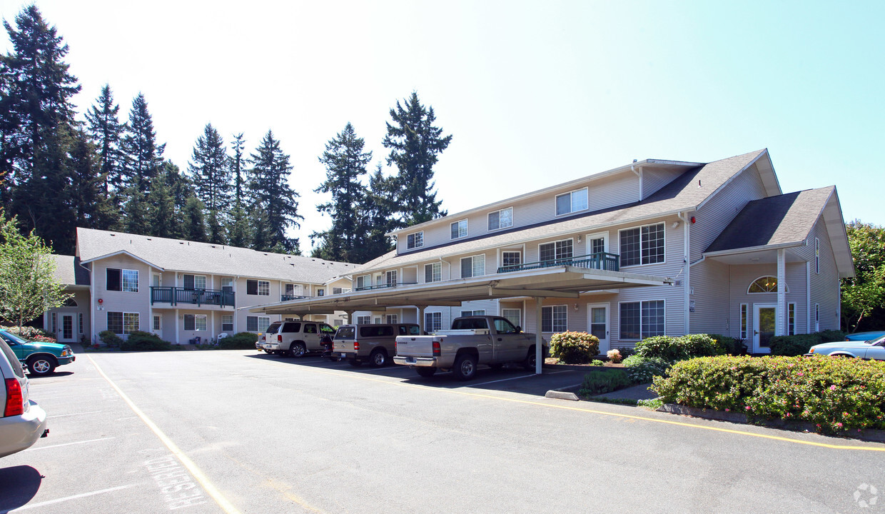 Primary Photo - Silver Crest Apartments