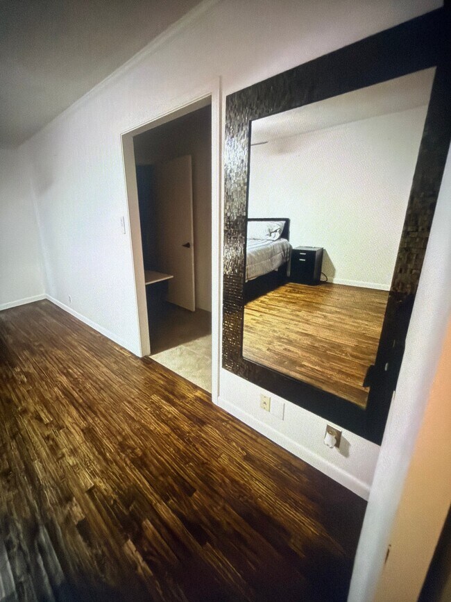 Foto del edificio - 7412 E 68th St