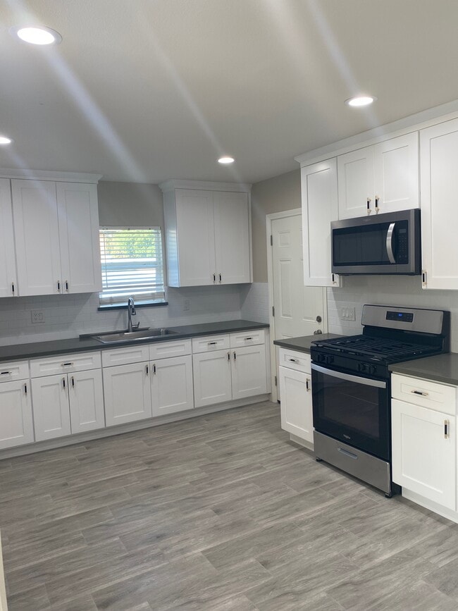 Building Photo - 14709 Walters St