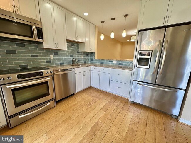 Building Photo - 11136 Saffold Way