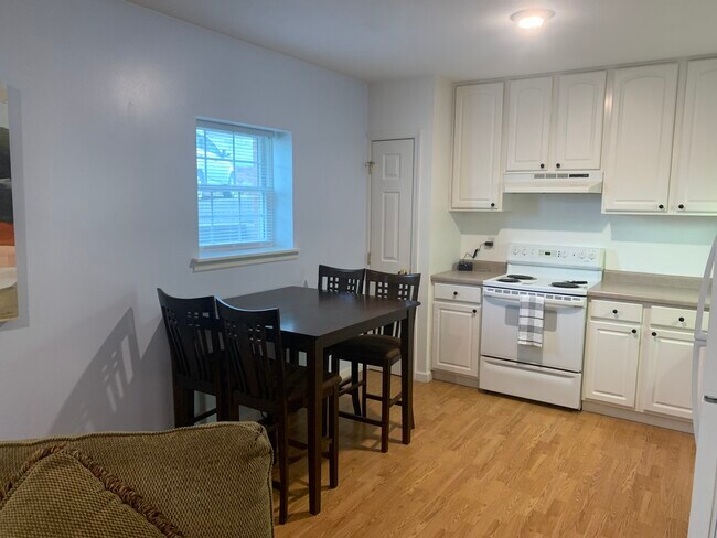 Foto del edificio - 942 Chestnut Ridge Rd