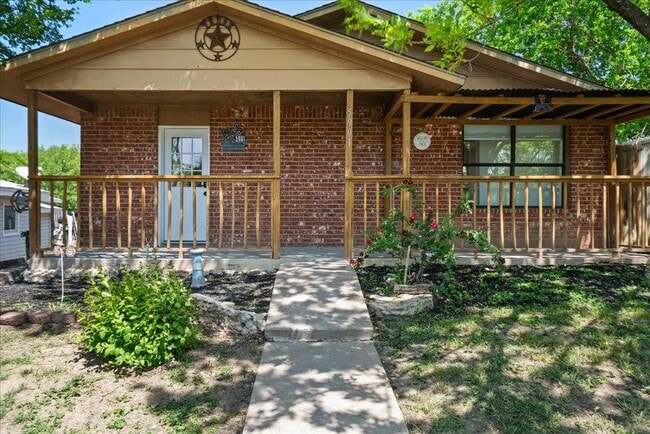 Building Photo - 5901 Alsace Trail