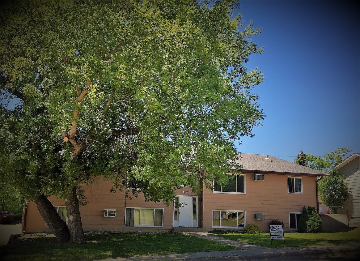 1035 5th Ave NW Unit 3, Valley City, ND 58072 Room for Rent in Valley