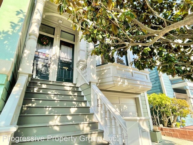 Building Photo - 3 br, 1.5 bath House - 2082 Golden Gate Av...