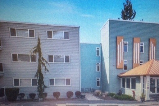 Primary Photo - 960 5th Ave S