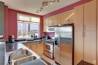 Building Photo - 1700 N Northlake Way