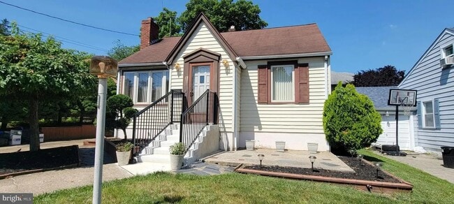 Photo - 19 Hill St (Mount Ephraim, NJ) House