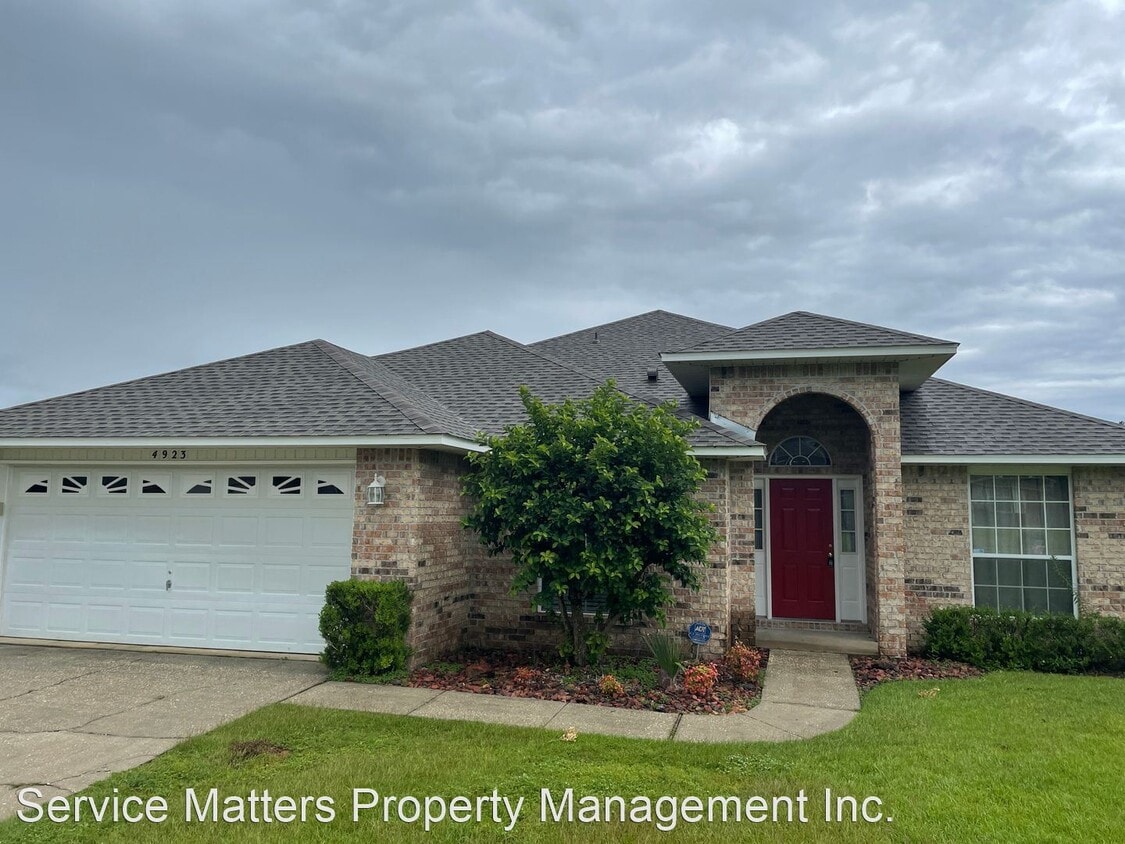 3 br, 2 bath House 4923 Timber Ridge Drive House Rental in Milton