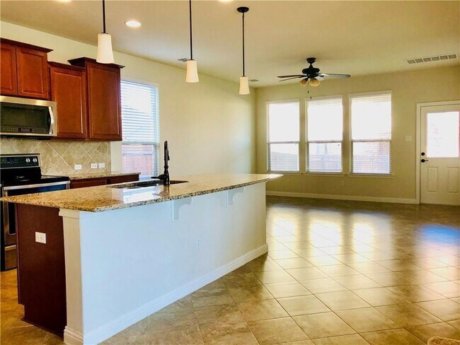 Foto del edificio - 3800 Belmont Stables Ln
