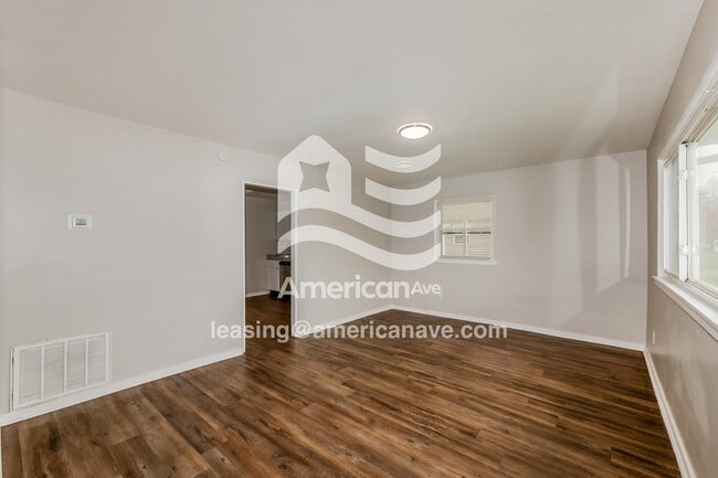 Building Photo - 6126 Windsor Dr