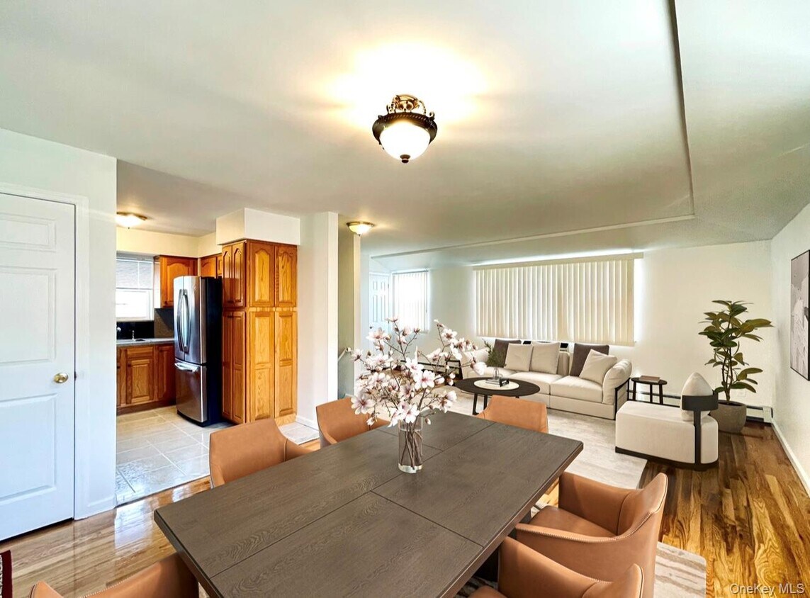 Foto principal - 35-40 204th St
