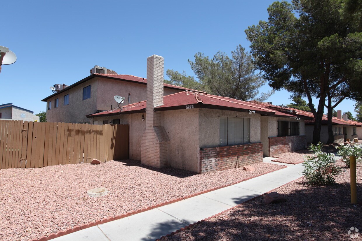 Maryland Haciendas Apartments in Las Vegas, NV