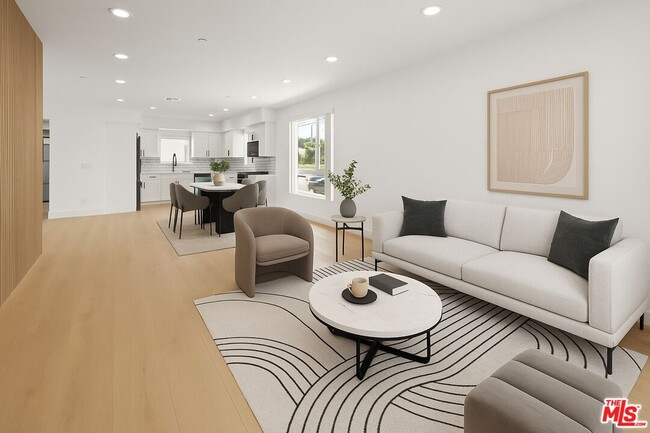 Foto del edificio - 2700 Fletcher Dr