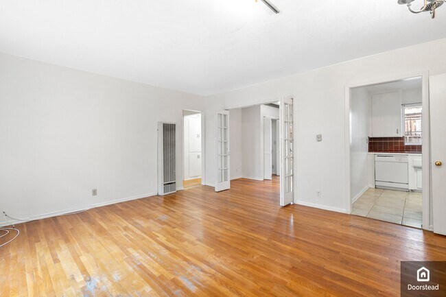 Building Photo - 10823 Whipple St
