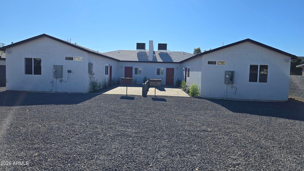 Foto del edificio - 732 E Carol Ave