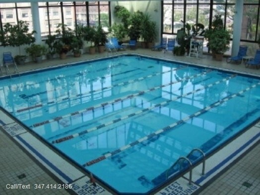 Foto del edificio - 10 Waterside Plz