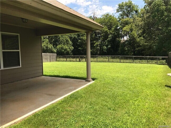 Foto del edificio - 3912 Claiborne Cir