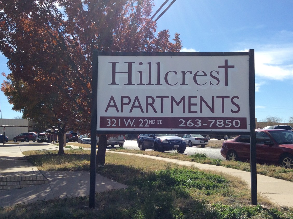 Foto principal - Hillcrest Apartments