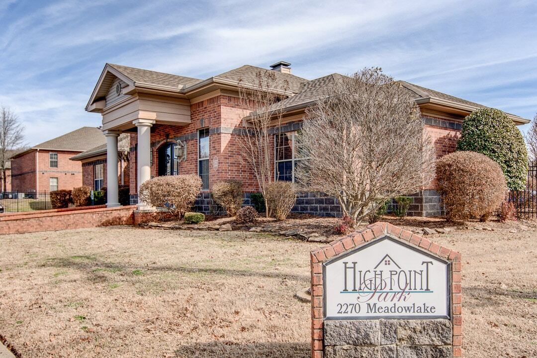 Foto principal - High Point Park Apartments