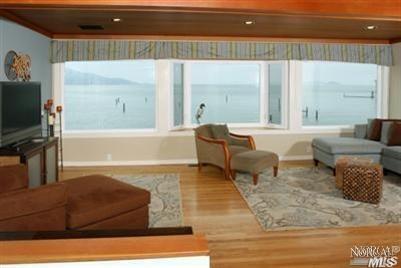 Foto del edificio - 105 Bridgeway