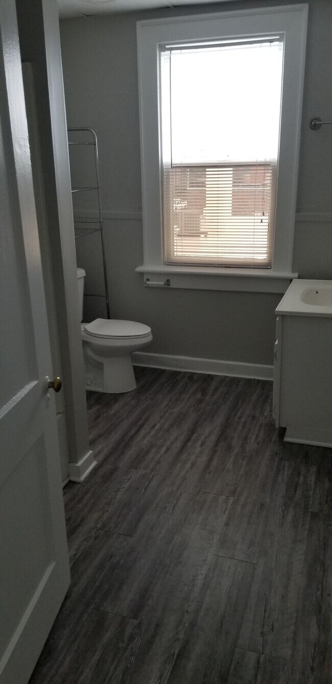 Building Photo - 848 McCallie Ave