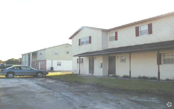 Primary Photo - 609-625 El Prado Dr