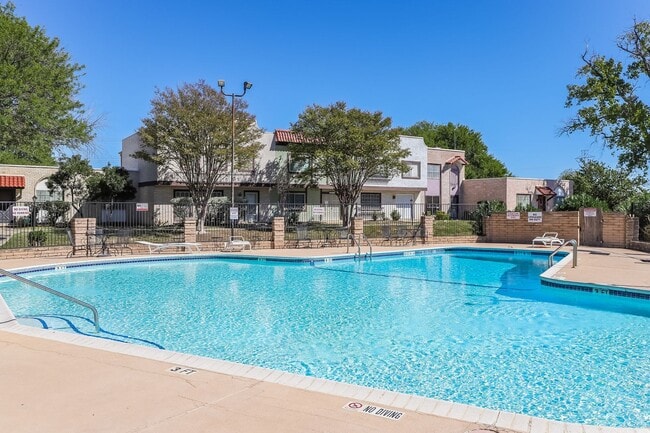 $250 OFF first months rent!!! 3 bedroom 2.... - $250 OFF first months rent!!! 3 bedroom 2.... House