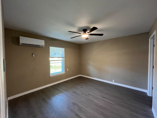 Foto del edificio - 47370 Vena Dr