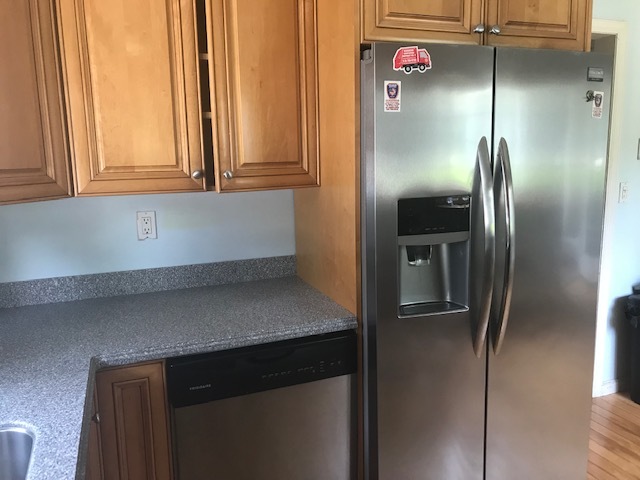 Kitchen - 106 Fairview Ave