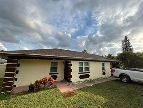 Building Photo - 212 Mississippi Woods Ln