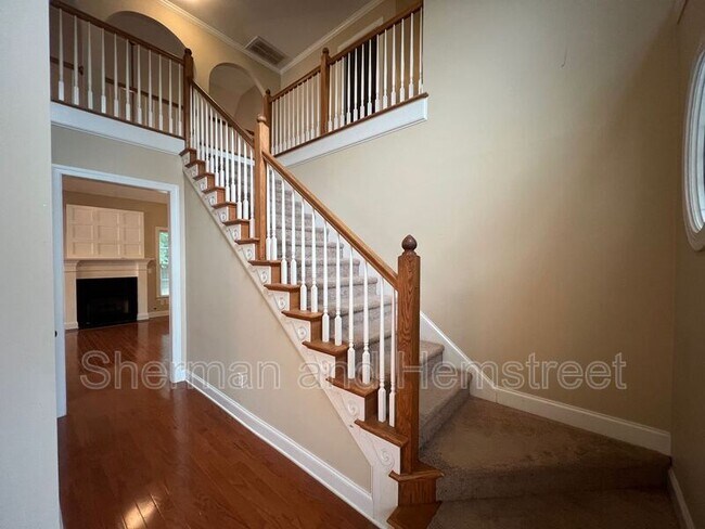 Foto del edificio - 1102 Highmoor Ln