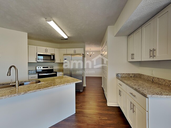 Building Photo - 7460 Maggie Dr