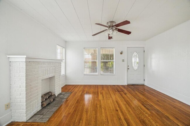 Foto del edificio - 2504 Oakcliff St