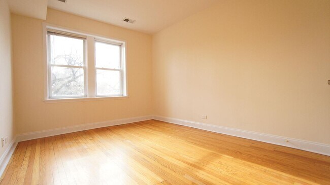 Foto del edificio - 3442 W Parker Ave