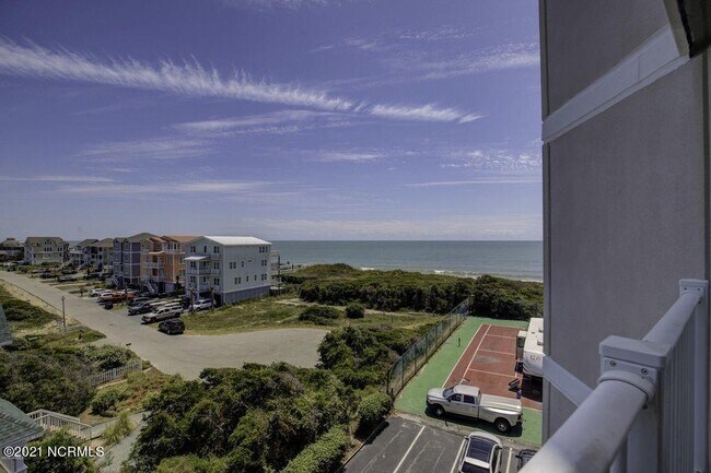 Foto del edificio - 2000 New River Inlet Rd