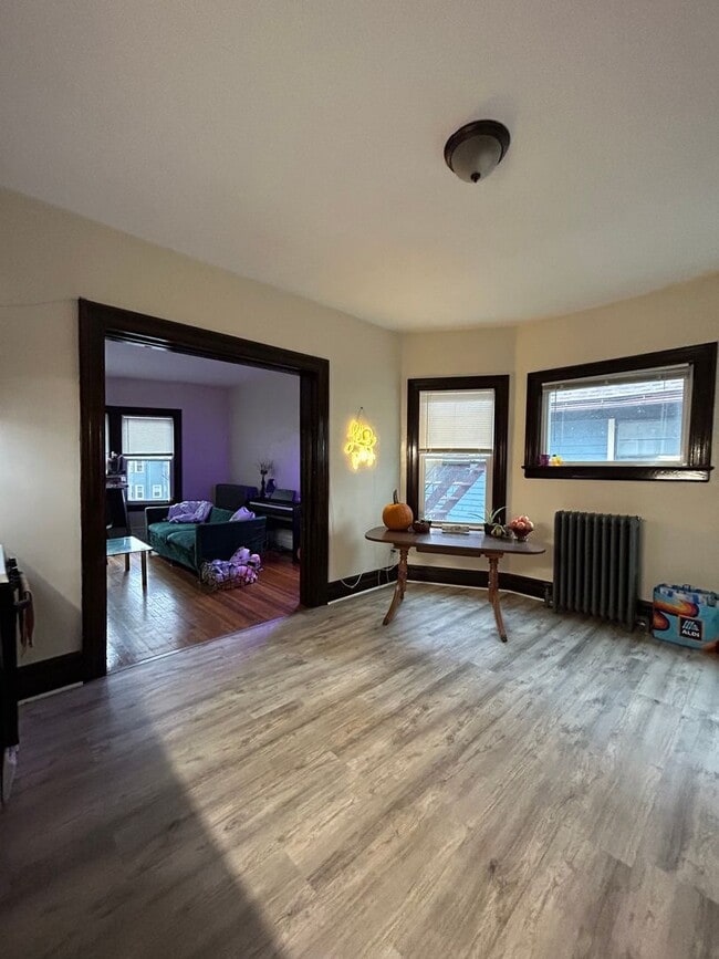 Building Photo - 272-274 Meigs St