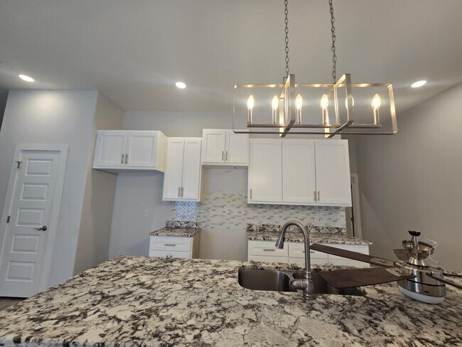 Building Photo - 1611 Coba Dr