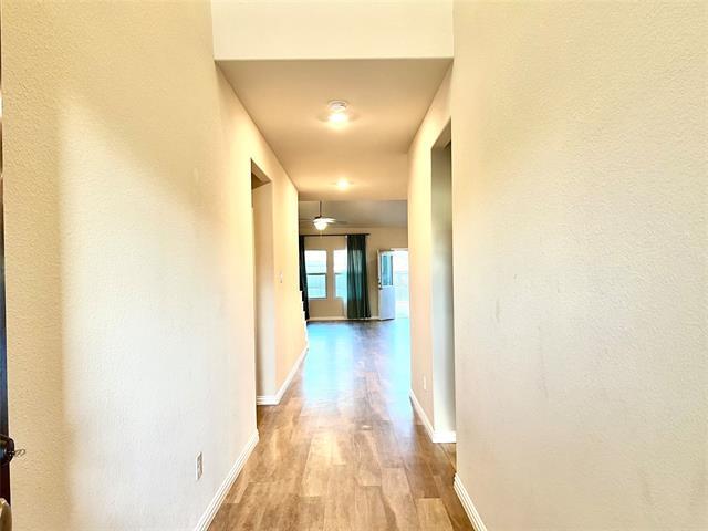 Foto del edificio - 633 Hidden Cove Dr