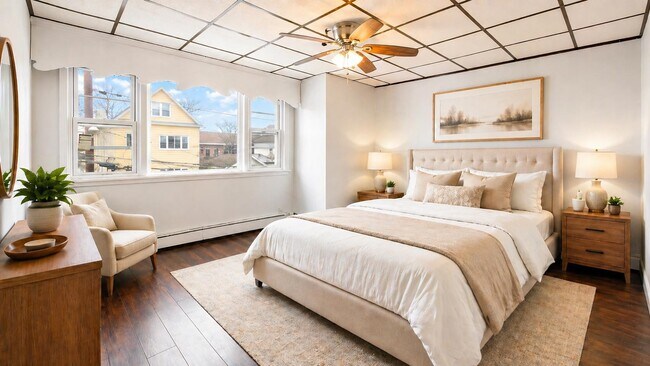 Building Photo - 28 E 49th St